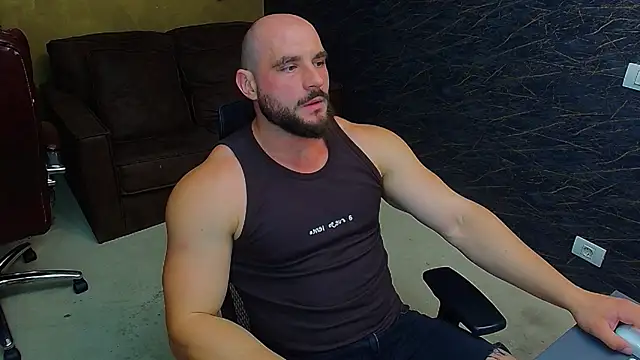 AdamJamesonn online show from June 2026 05:13:01 AM