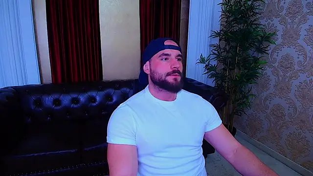 AdamJamesonn online show from October 2025 05:19:02 AM