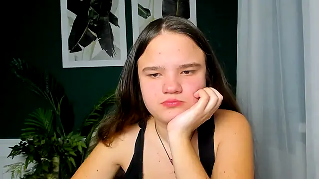 AdeleCruz online show from February 2026 01:02:01 PM