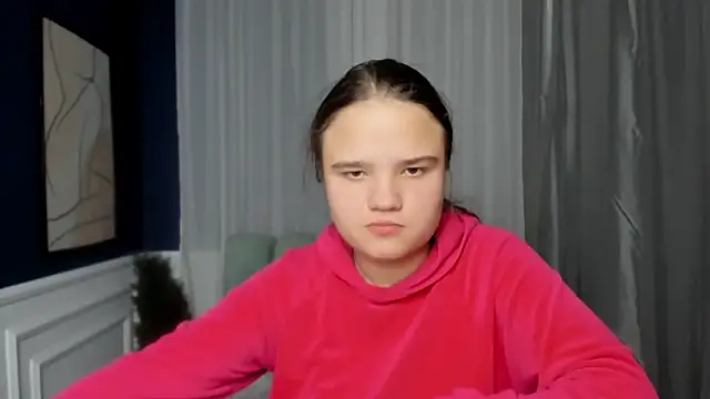 AdeleCruz online show from January 2026 01:05:01 PM