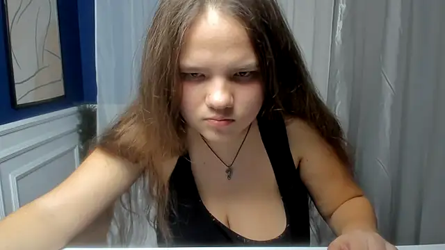 AdeleCruz online show from March 2026 01:02:01 PM