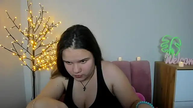 AdeleCruz online show from February 2025 04:25:02 PM
