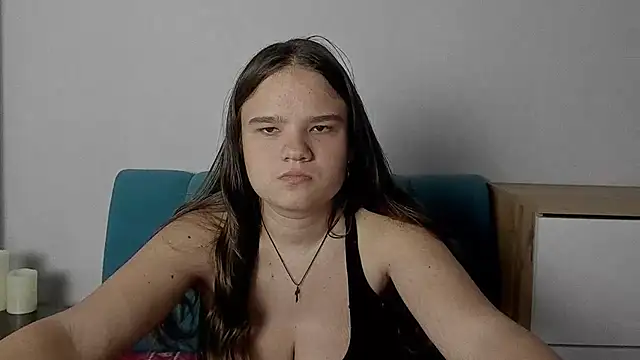 AdeleCruz online show from June 2026 11:43:01 AM