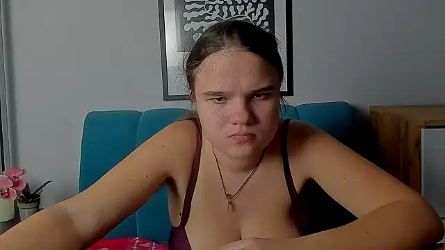 AdeleCruz online show from February 2026 01:09:01 PM