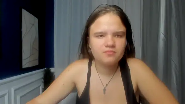 AdeleCruz online show from May 2026 12:00:01 PM