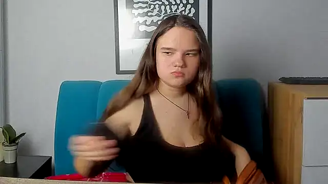 AdeleCruz online show from March 2026 01:04:01 PM