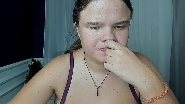 AdeleCruz online show from September 2025 12:16:01 PM