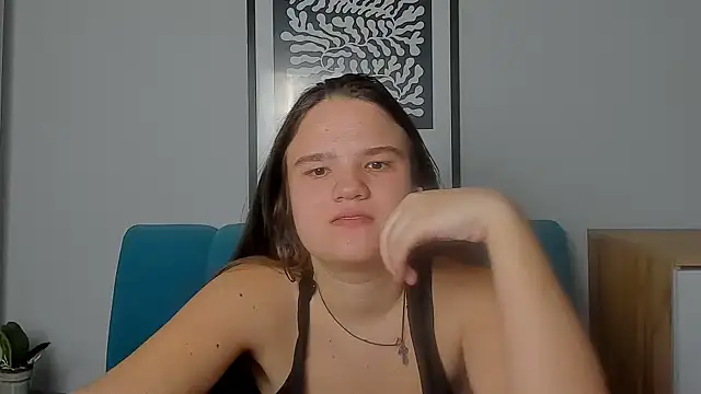 AdeleCruz online show from March 2026 01:07:01 PM