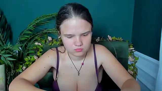 AdeleCruz online show from March 2026 12:07:01 PM