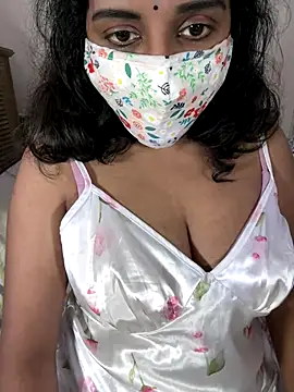 ArathyNambyarMallu online show from October 2025 02:18:01 PM