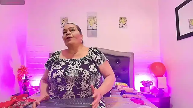 VickyBoobss online show from July 2026 12:32:02 PM