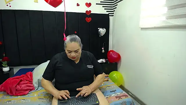 VickyBoobss online show from February 2026 07:27:01 PM