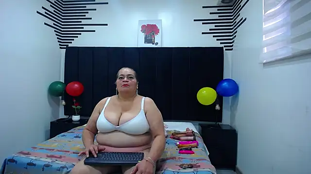 VickyBoobss online show from November 2025 01:05:02 PM