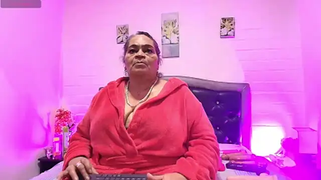 VickyBoobss online show from June 2026 05:32:01 PM