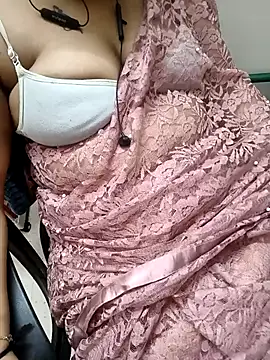Snapshot of Lolitatamil chatting on May 2026 12:30:01 PM Lolitatamil online show from May 2026 12:30:01 PM