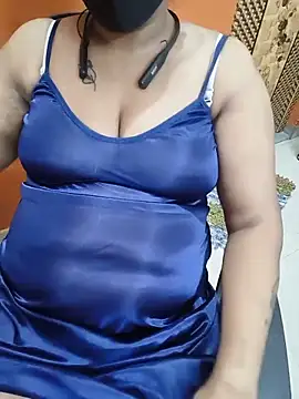 Snapshot of Lolitatamil chatting on May 2026 07:42:01 PM Lolitatamil online show from May 2026 07:42:01 PM