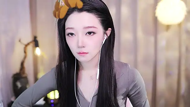 Zoe-99 online show from December 2025 01:22:02 PM