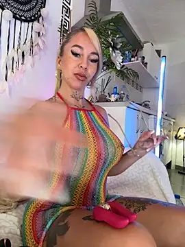 CheekyChels online show from October 2025 12:16:02 PM