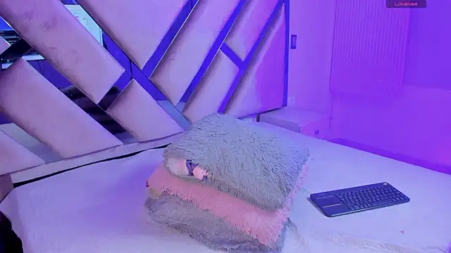 kathy bakerr online show from March 2026 01:34:02 PM