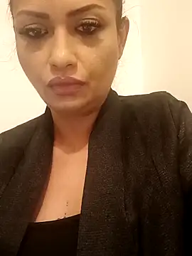 rosse26830 online show from November 2025 09:59:01 PM