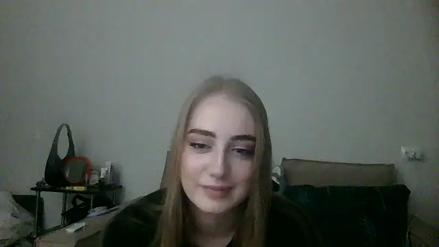 Snapshot of PriscillaSunset chatting on January 2025 08:05:02 PM PriscillaSunset online show from January 2025 08:05:02 PM