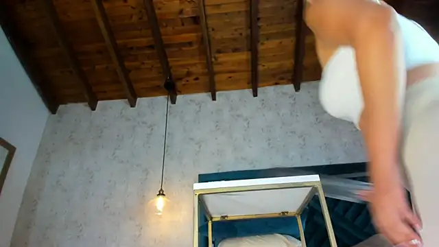 Snapshot of Marttina_Ruiz chatting on December 2025 07:24:01 PM Marttina Ruiz online show from December 2025 07:24:01 PM