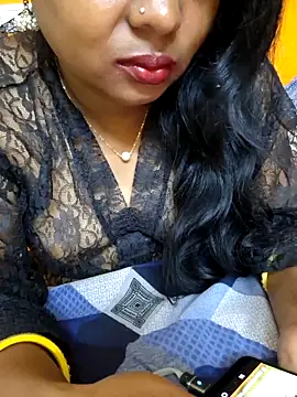Snapshot of kanikasree chatting on March 2025 07:07:02 PM kanikasree online show from March 2025 07:07:02 PM