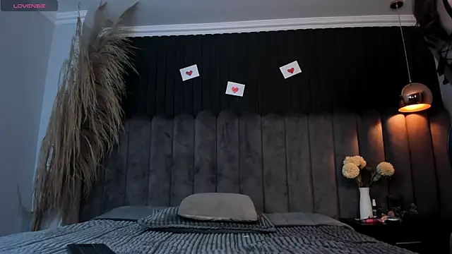 chelsea bolton  online show from February 2026 12:23:01 PM