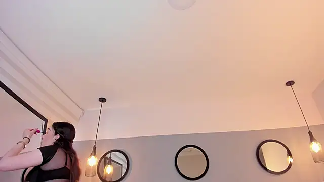 chelsea bolton  online show from May 2026 12:37:01 PM