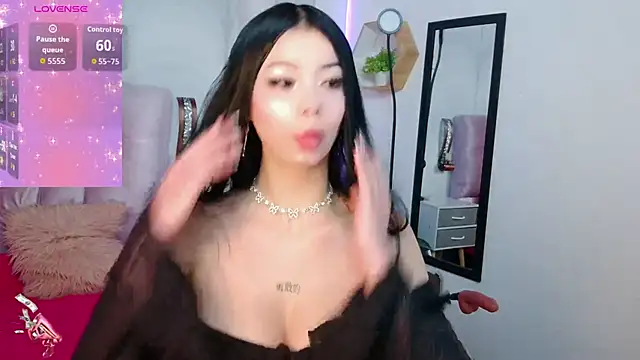 madison oli online show from November 2025 12:11:02 PM