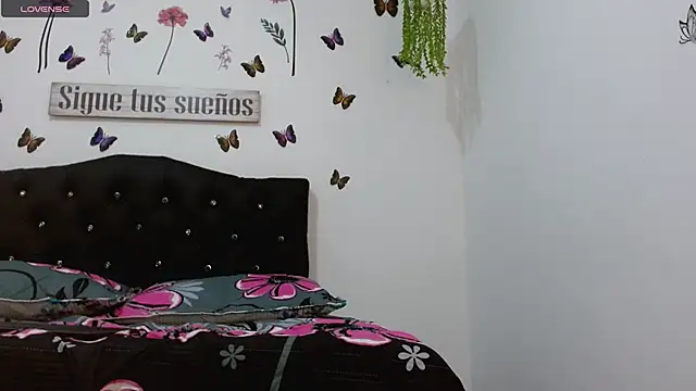 Snapshot of Candy_Mendez chatting on March 2025 08:17:01 PM Candy Mendez online show from March 2025 08:17:01 PM