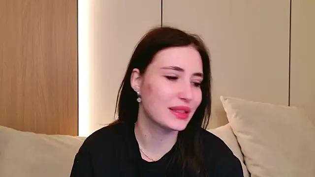 EmmaLawrens online show from March 2026 10:32:01 AM