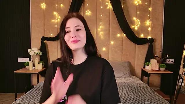 EmmaLawrens online show from February 2026 08:55:02 PM