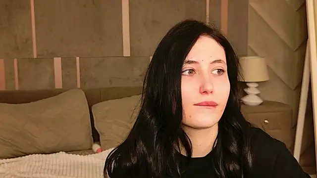 EmmaLawrens online show from February 2026 10:26:01 AM