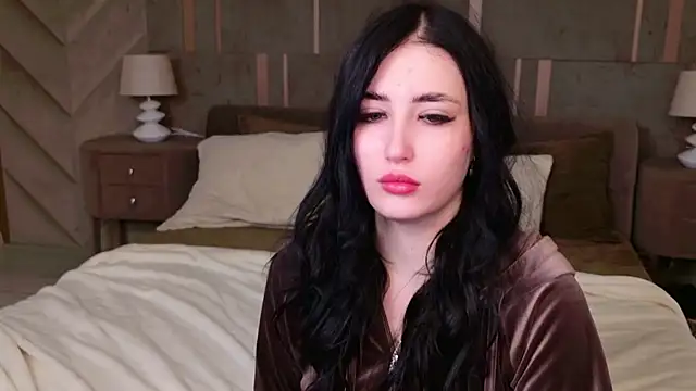 EmmaLawrens online show from September 2025 03:45:01 PM