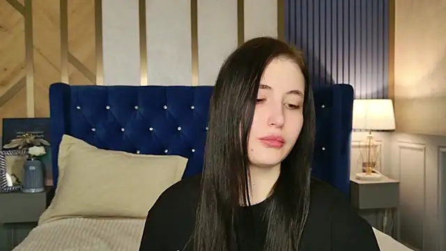 EmmaLawrens online show from February 2026 08:39:01 PM