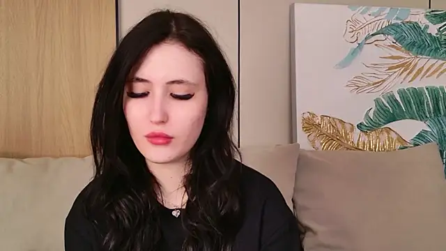 EmmaLawrens online show from March 2026 10:37:01 AM