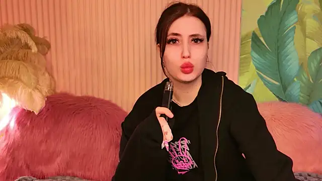 EmmaLawrens online show from May 2026 05:23:01 AM