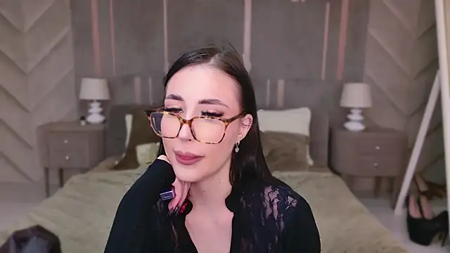 EmmaLawrens online show from March 2025 12:02:02 PM