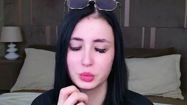 EmmaLawrens online show from September 2025 08:53:02 PM