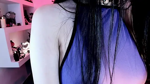 Effy Devalk online show from February 2025 02:49:01 PM