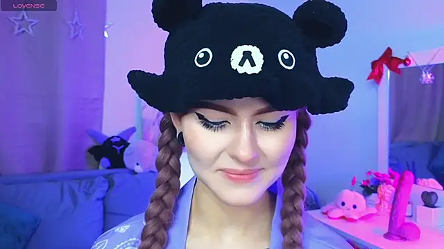 Emily  Mooree online show from February 2025 04:46:02 AM