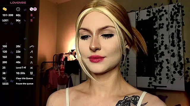 Emily  Mooree online show from November 2025 03:34:01 AM