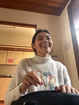 Aleska Miami online show from September 2025 02:12:02 PM