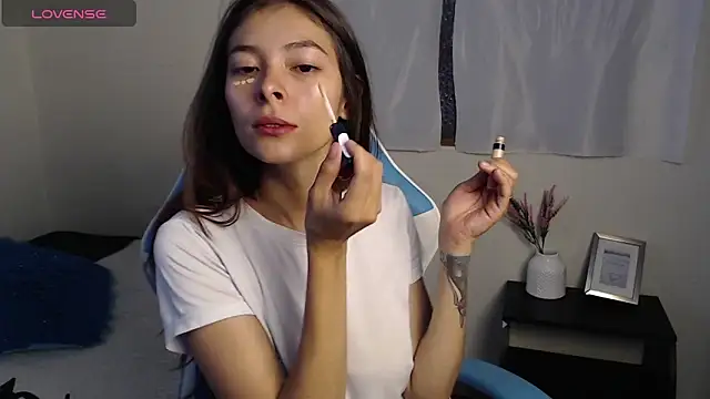 Aleska Miami online show from March 2025 03:02:02 PM