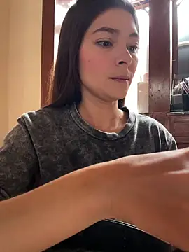 Snapshot of Aleska_Miami chatting on May 2026 03:43:02 PM Aleska Miami online show from May 2026 03:43:02 PM