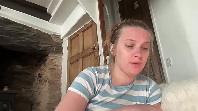 Ella-82 online show from June 2026 05:56:02 PM