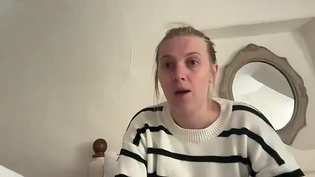 Ella-82 online show from June 2026 04:19:02 PM