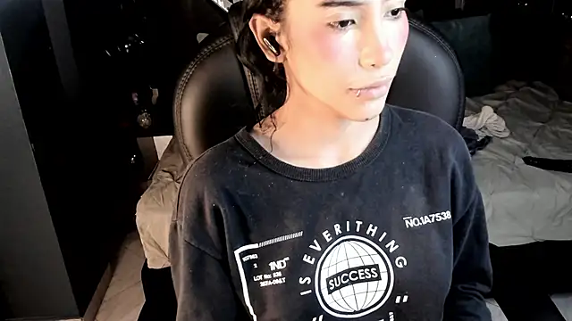 Snapshot of vaiolethsan__ chatting on January 2026 08:40:02 PM vaiolethsan online show from January 2026 08:40:02 PM