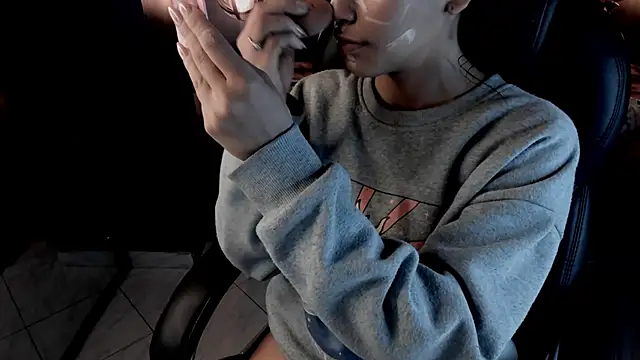 Snapshot of vaiolethsan__ chatting on February 2026 08:31:02 PM vaiolethsan online show from February 2026 08:31:02 PM